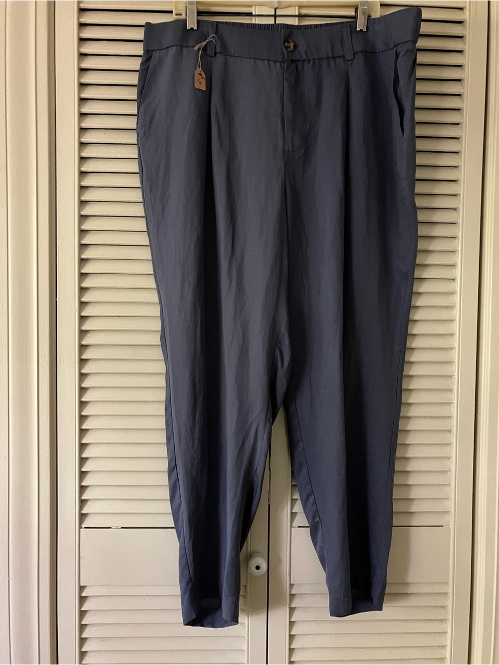 Torrid Size 16 Dusty Blue Linen Tapered Pants w Pockets